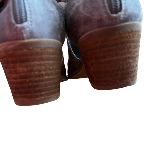 Carlos by Carlos Santana Della Ankle Boots Women's 9M Suede Heel Tan Zip Buckle - Picture 7 of 9